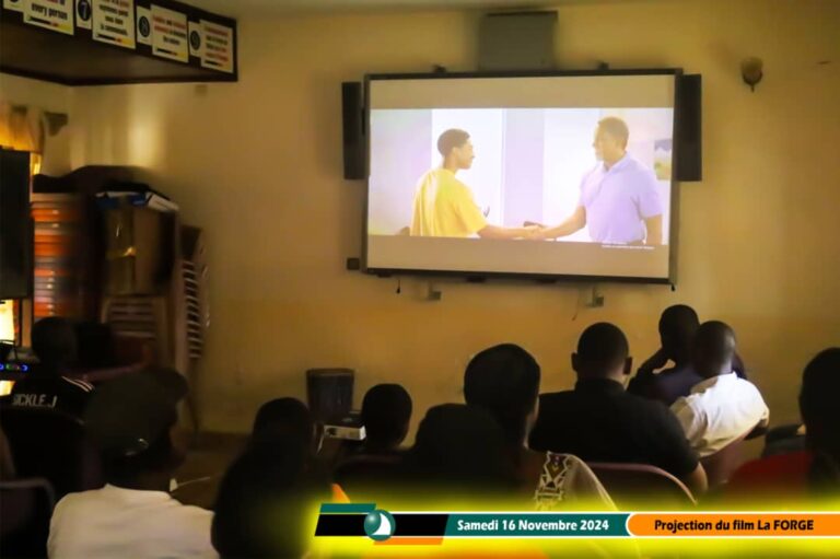 DE L&rsquo;ÉCRAN AU CŒUR : PROJECTION DU FILM  » THE FORGE »