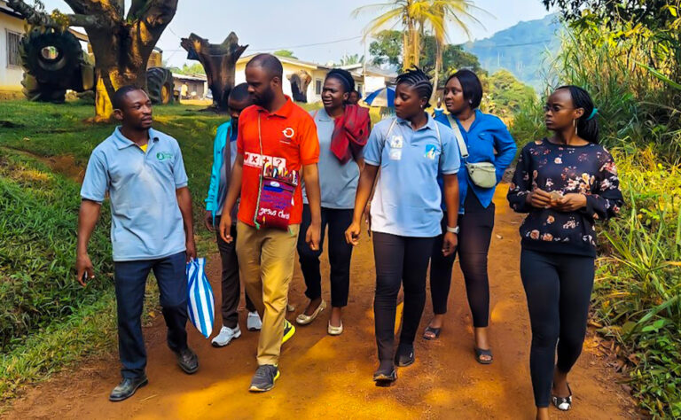 COMPTE RENDU VOYAGE MISSIONNAIRE  EFOULAN